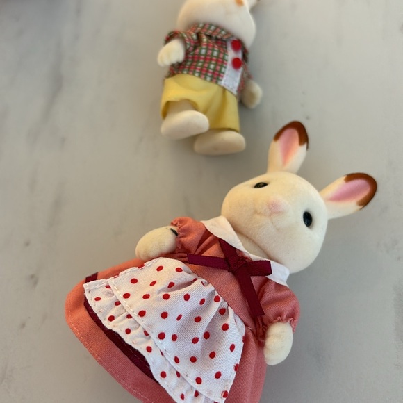 Calico Critters hopscotch rabbit family - Picture 3 of 4
